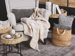 Huopa 130 x 160 cm monivärinen KILIMLI Huopa 130 x 160 cm monivärinen KILIMLI