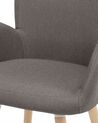 	Conjunto de 2 sillas de comedor de poliéster gris pardo/madera clara BROOKVILLE_693781
