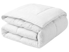 Peitto polyesteritäyte lämmin 220 x 240 cm KABRU Peitto polyesteritäyte lämmin 220 x 240 cm KABRU