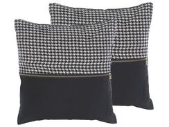 Koristetyynysetti 45 x 45 cm musta / valkoinen KINWAT Koristetyynysetti 45 x 45 cm musta / valkoinen KINWAT