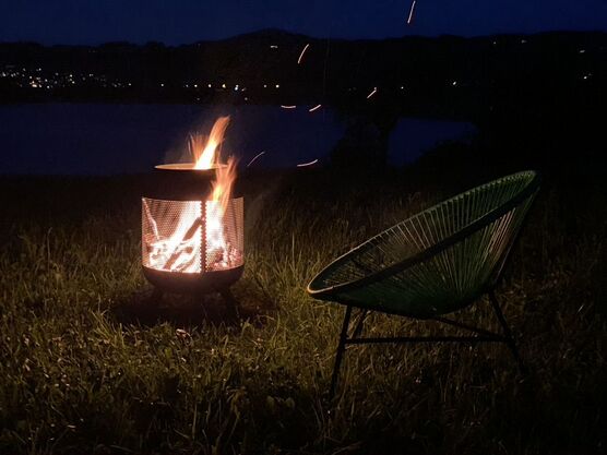 Chimenea negra de acero VEER | Beliani.es