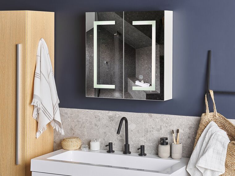 Armoire de toilette blanche avec miroir LED 60 x 60 cm MAZARREDO Beliani.fr