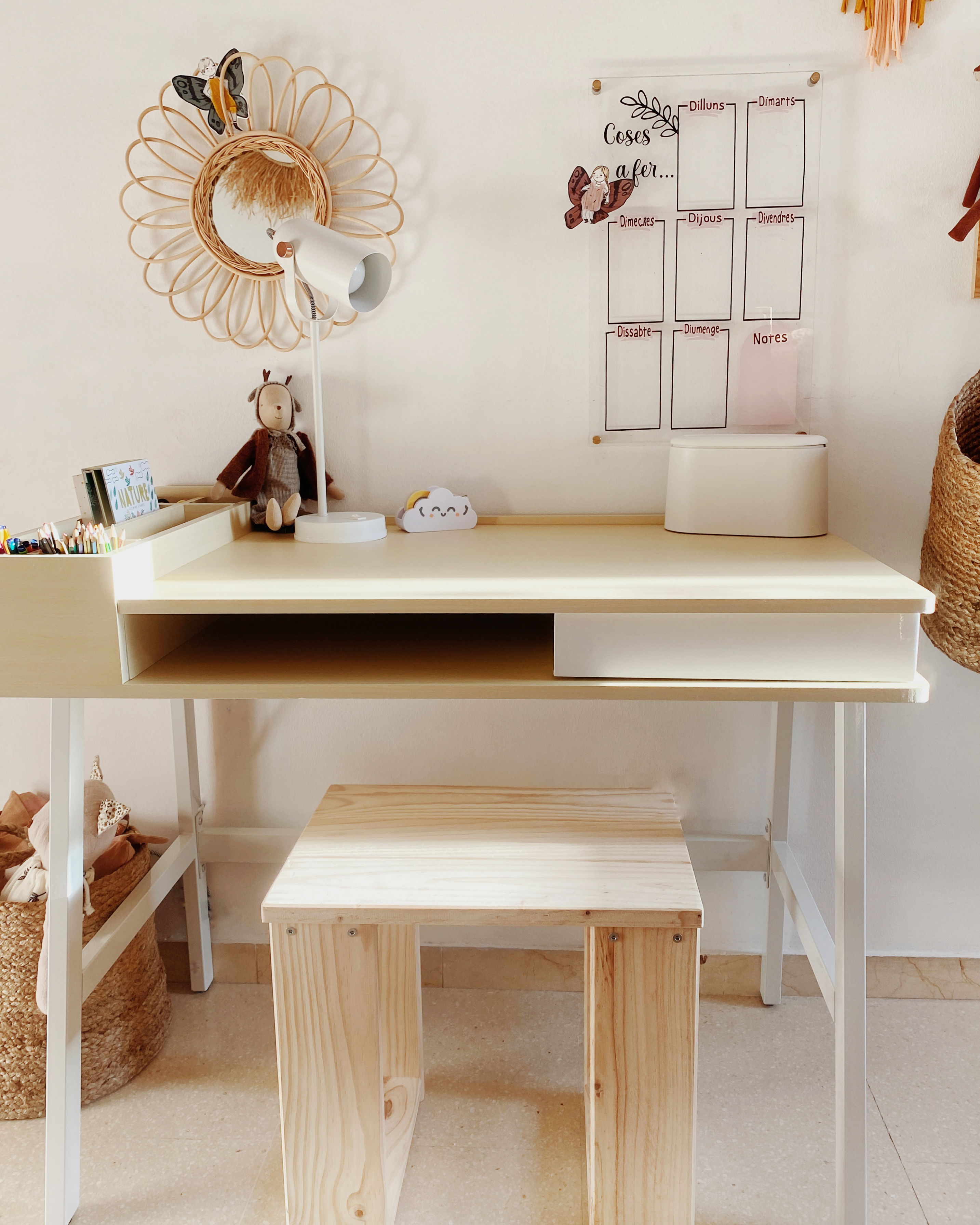 Schreibtisch weiss / heller Holzfarbton 100 x 55 cm PARAMARIBO_846497