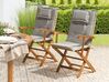 Sada 2 dřevěných zahradních židlí s šedými polštáři MAUI_755739