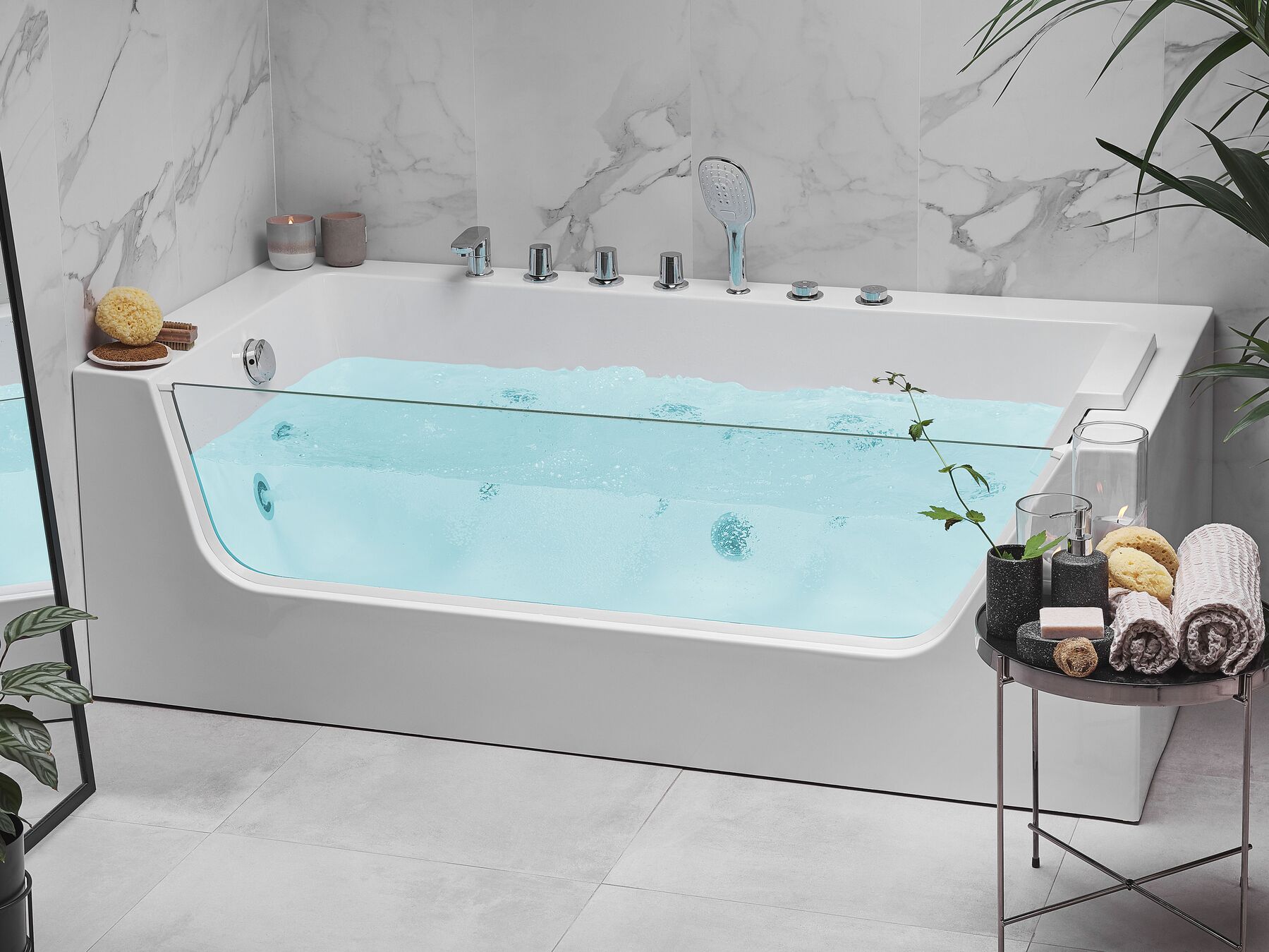 Right Hand Whirlpool Corner Bath 1700 x 800 mm White PUQUIO Beliani.co.uk