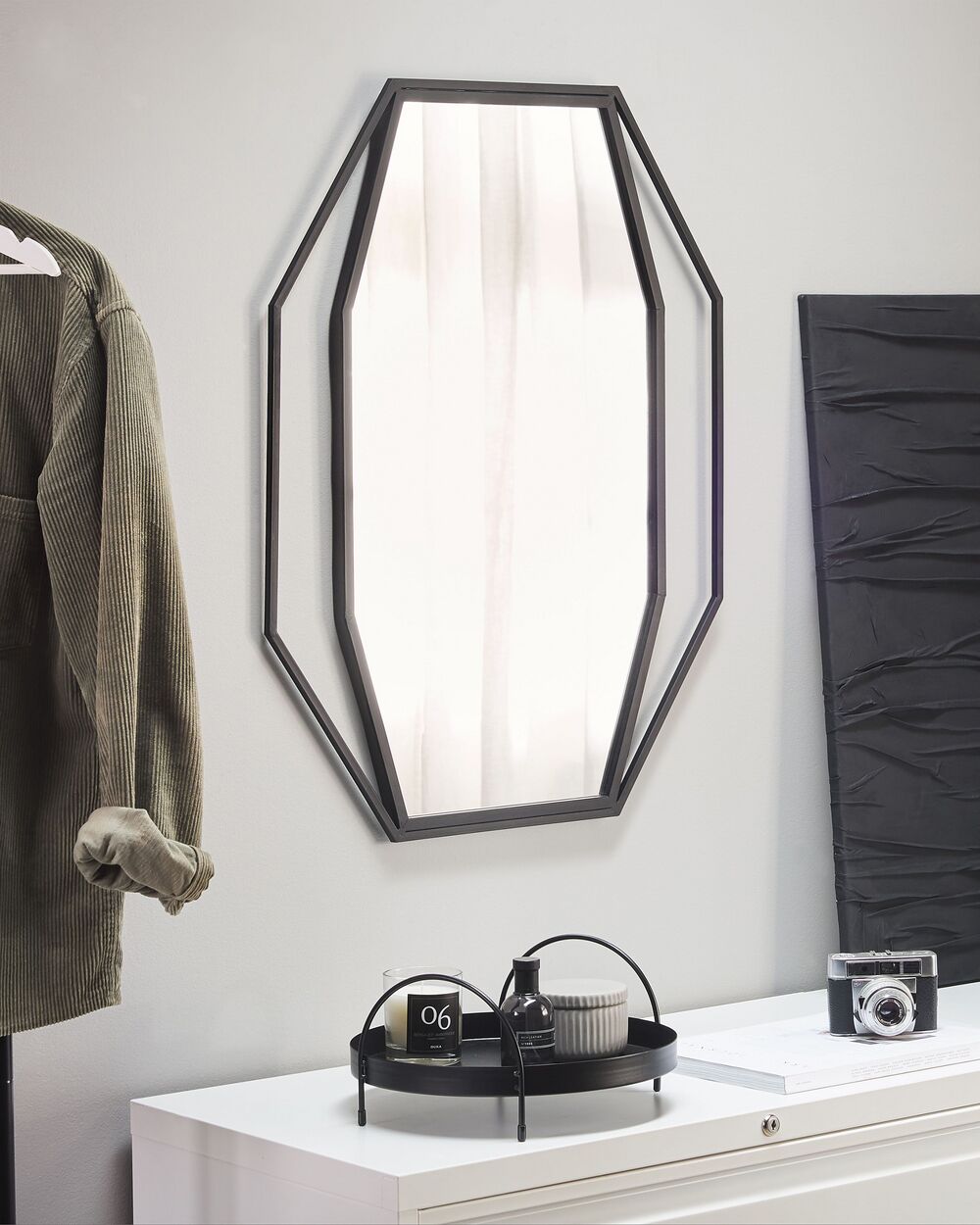 Wandspiegel graphitgrau achteckig 80 x 60 cm NIRE | Beliani.de