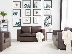 Ruskea 2-istuttava nahkasohva HELSINKI Ruskea 2-istuttava nahkasohva HELSINKI