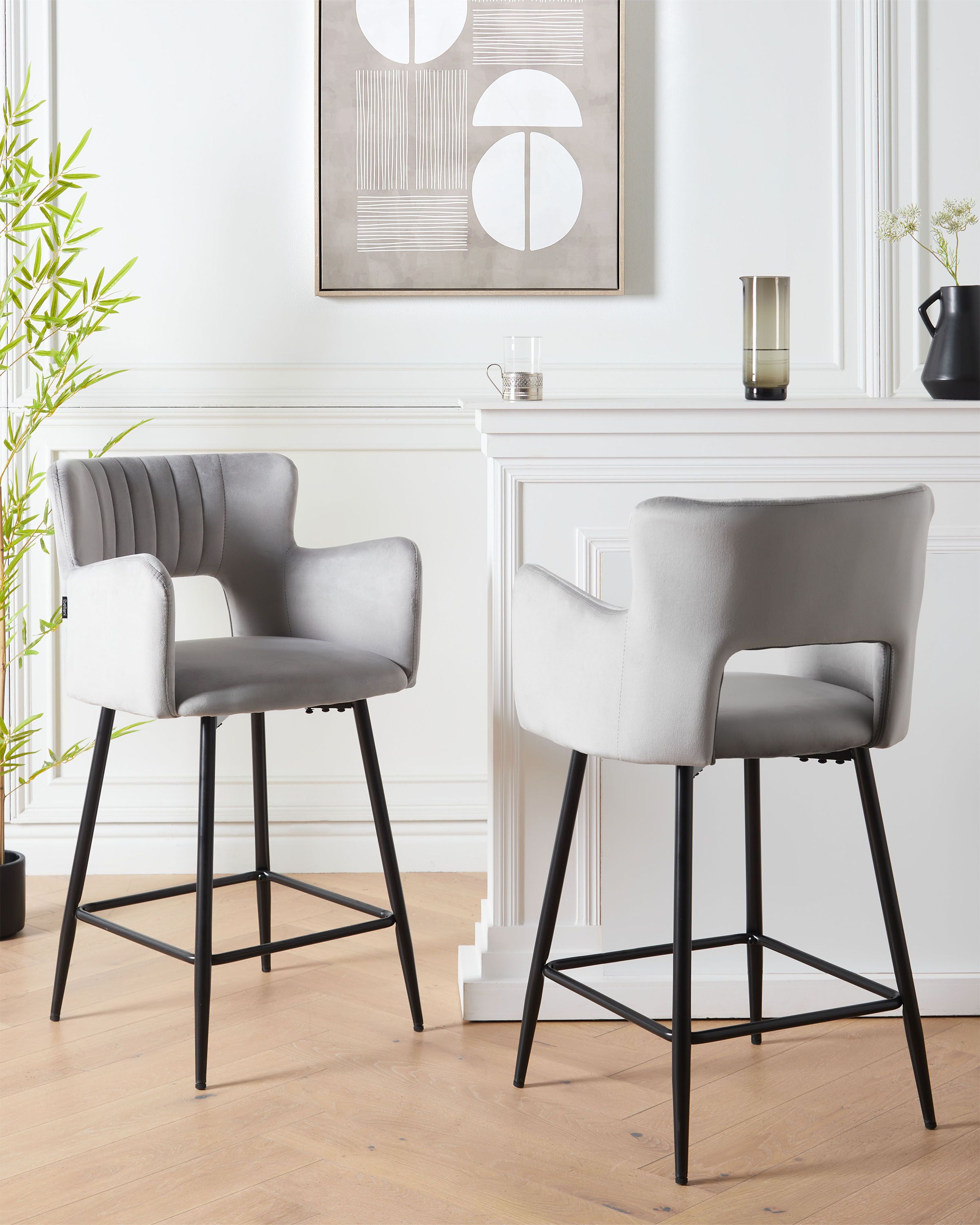 Sæt med 2 velour barstole grå SANILAC | Beliani.dk