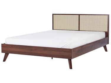 Ratanová posteľ 180 x 200 cm tmavé drevo MONPAZIER