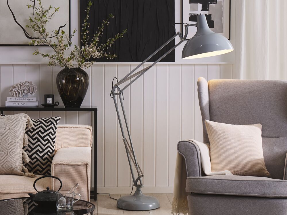Arm shop floor lamp
