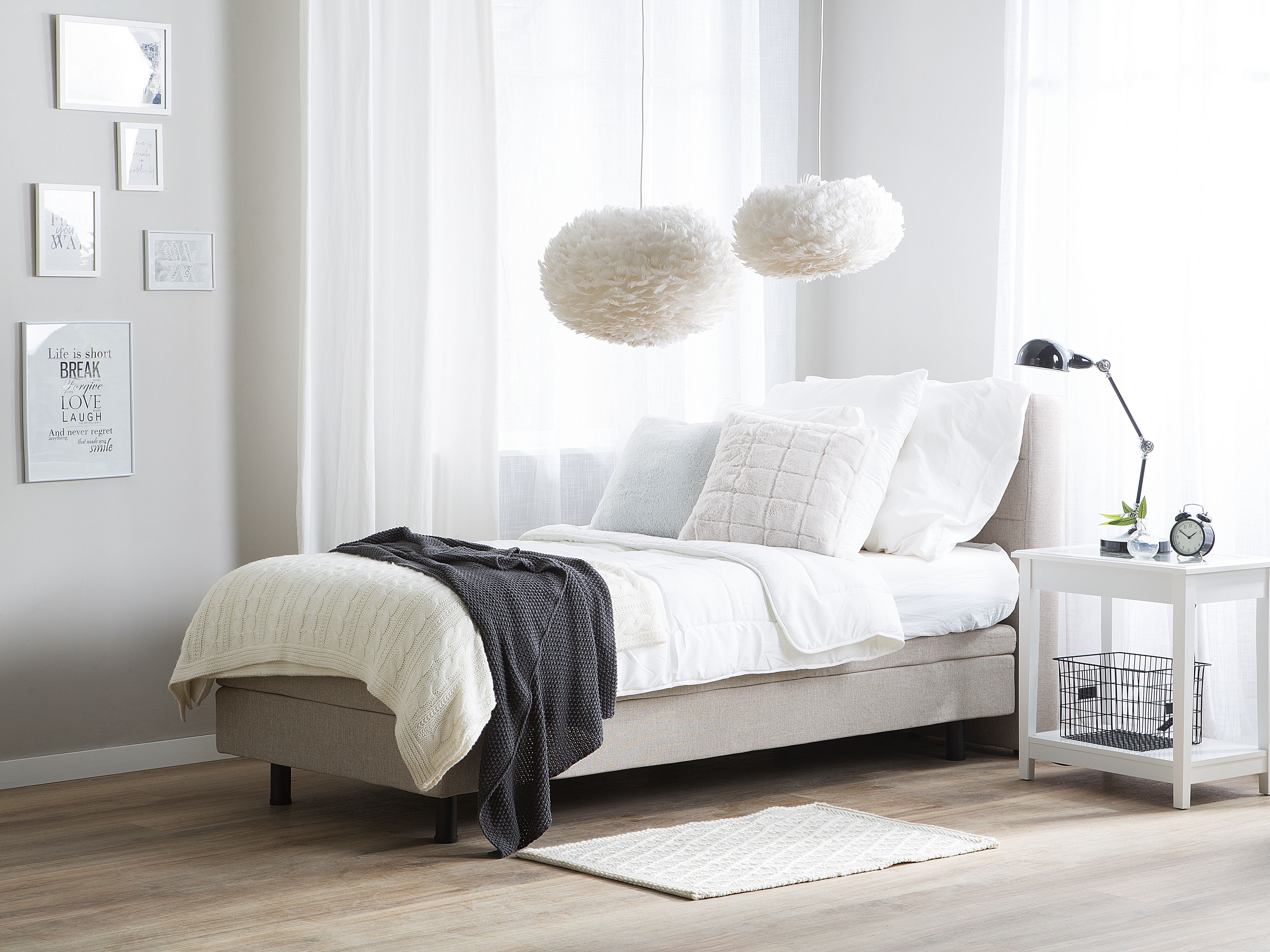 Łóżko regulowane tapicerowane 80 x 200 cm beżowe DUKE