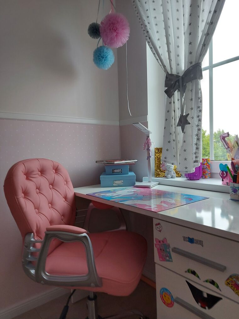 Swivel Faux Leather Office Chair Pink PRINCESS Beliani.co.uk