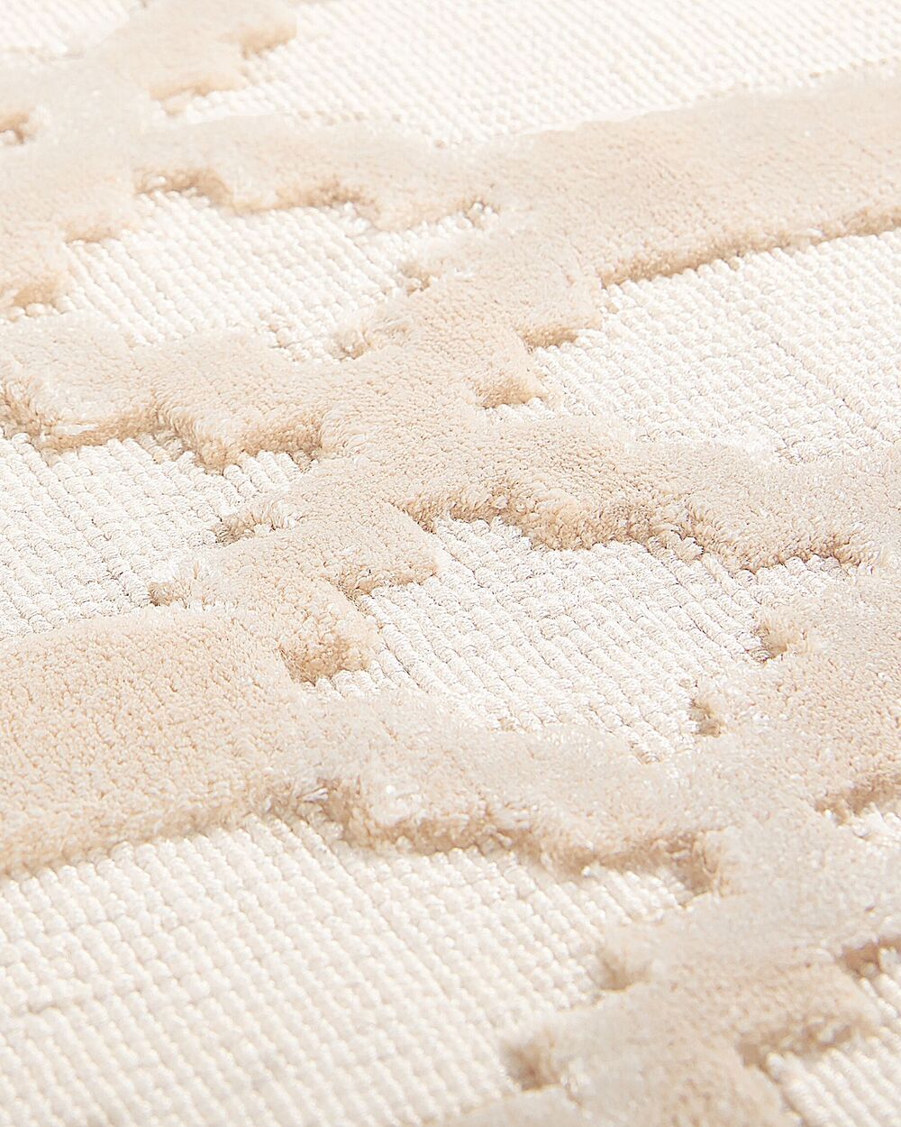 Viscose Rug 140 x 200 cm Beige CIZRE Beliani.at