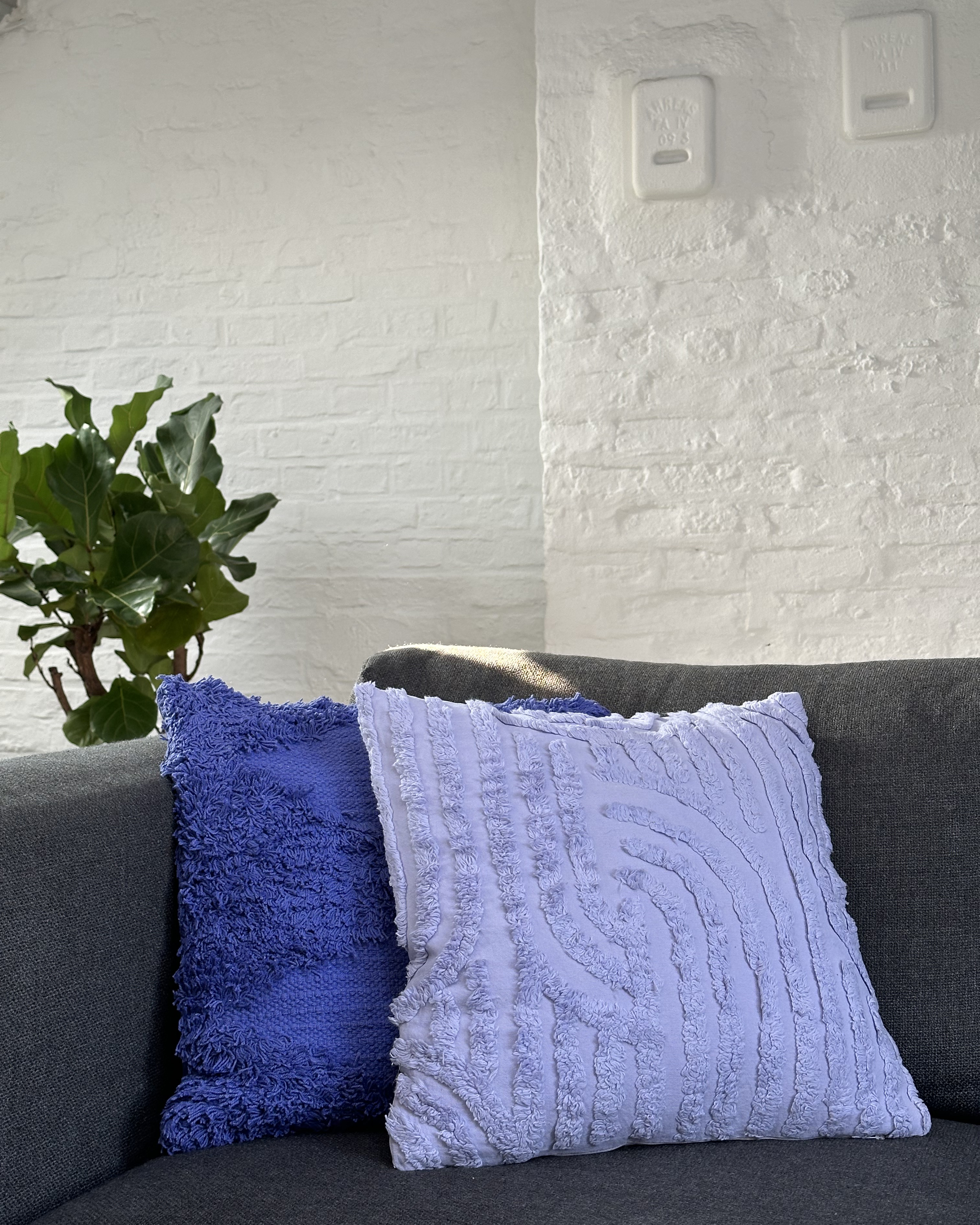 Conjunto de 2 almofadas decorativas em algodão violeta 45 x 45 cm TELLIMA_908657