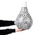 Dekorativní terakotová váza 50 cm černá/bílá OMBILIN_849533