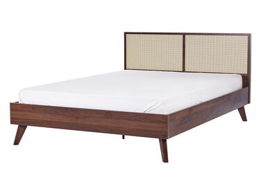 Łóżko rattanowe 140 x 200 cm ciemne drewno MONPAZIER