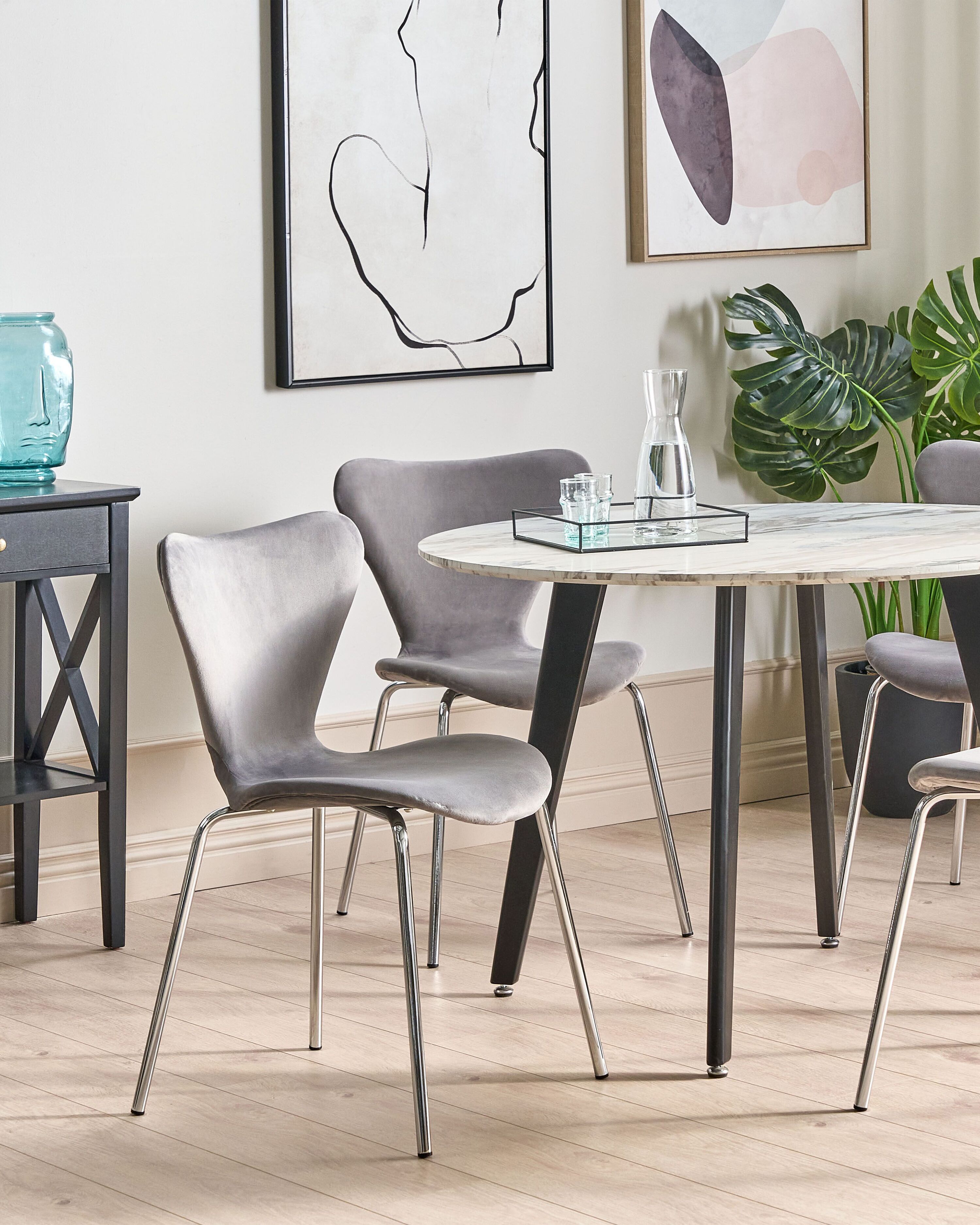 Set of 2 Velvet Dining Chairs Light Grey and Silver BOONVILLE Beliani.se