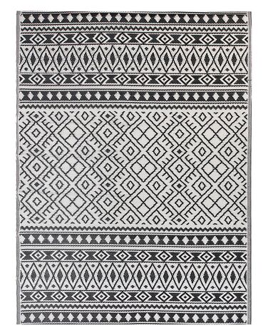 Tapis extérieur au motif ethnique noir et blanc 180 x 240 cm NARLI