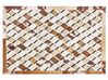 Tapis patchwork en cuir marron 140 x 200 cm SERINOVA_851088