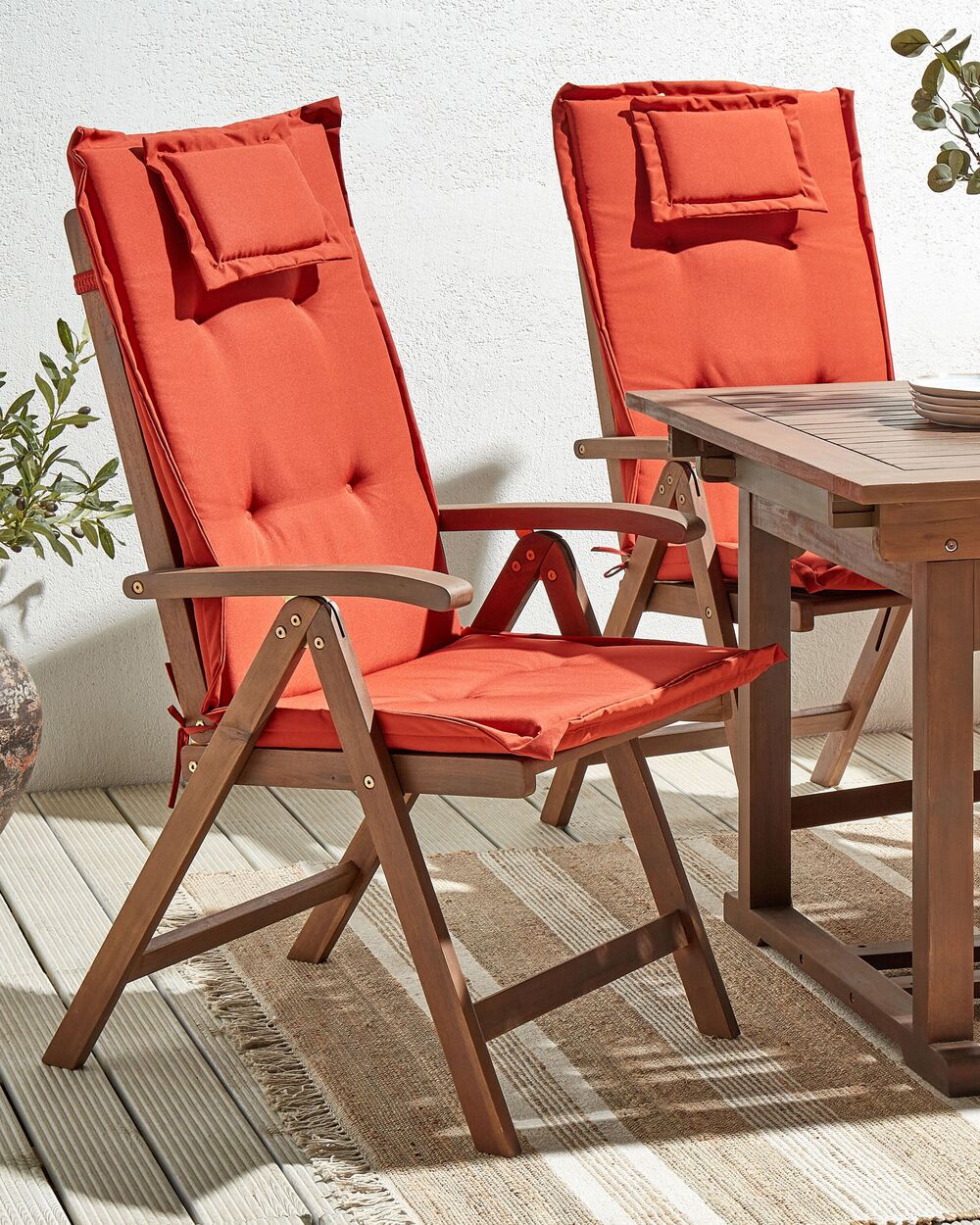 Set di 6 sedie da giardino legno di acacia scuro con cuscini rossi AMANTEA  