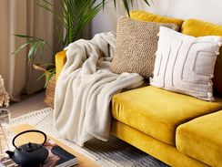 Huopa kangas vaalea beige 125 x 150 cm NAMDU Huopa kangas vaalea beige 125 x 150 cm NAMDU