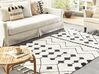 Teppich Baumwolle weiß / schwarz 160 x 230 cm geometrisches Muster Kurzflor KHEMISSET_830853