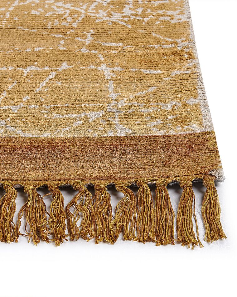 Viscose Area Rug 140 x 200 cm Orange HANLI Beliani.co.uk