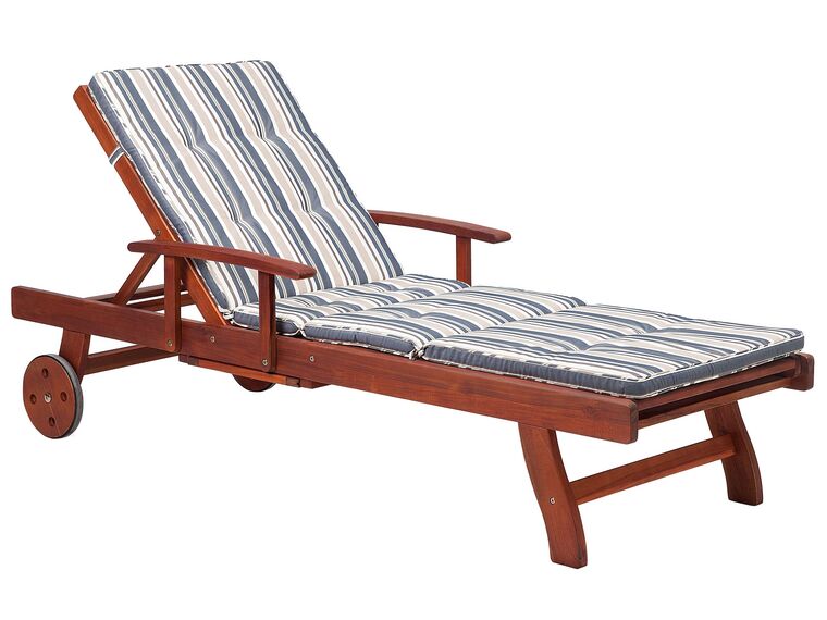 Chaise longue in legno di acacia con cuscino a righe blu beige TOSCANA_732275