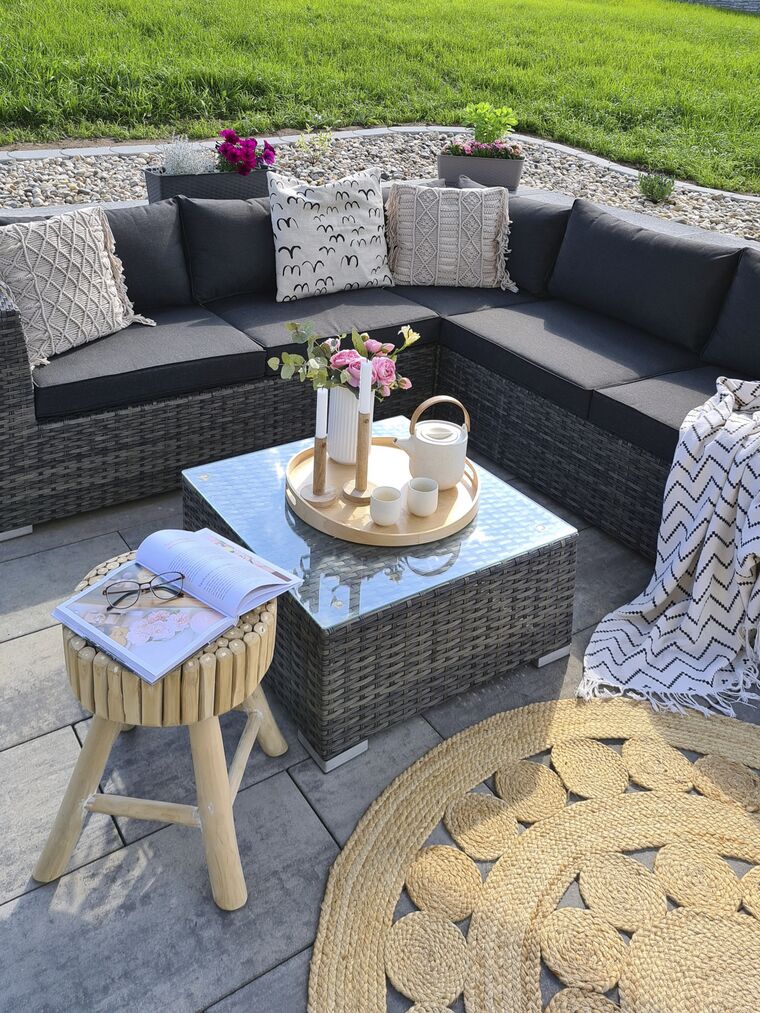 Bedside Table Light Wood NAMPA Beliani.co.uk