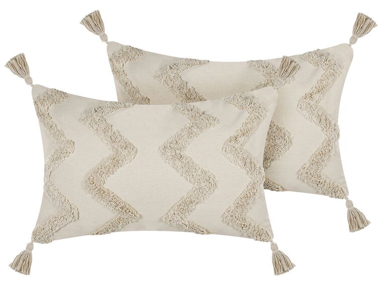 Set of 2 Tufted Cotton Cushions Chevron Pattern 40 x 60 cm Beige CERINTHE_835172