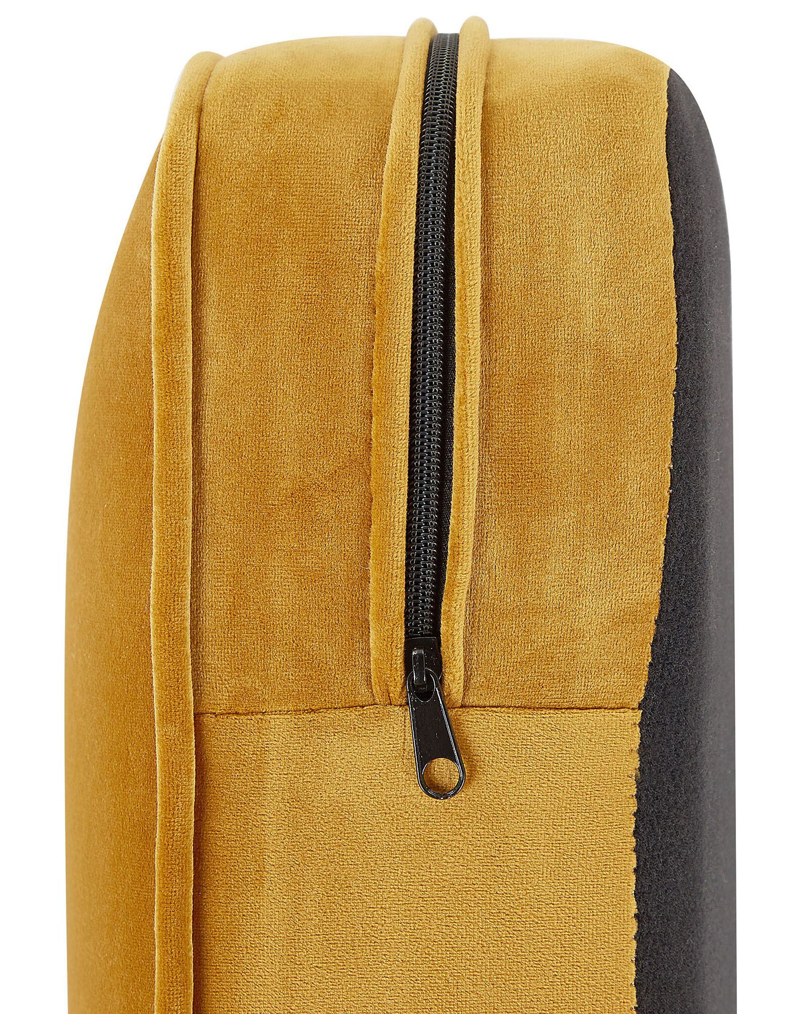 Fotel welurowy żółty CHESTERFIELD