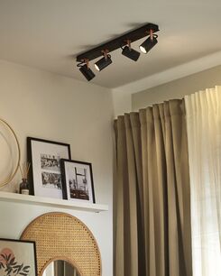 Kattovalaisin 4 polttimoa metalli musta KLIP
