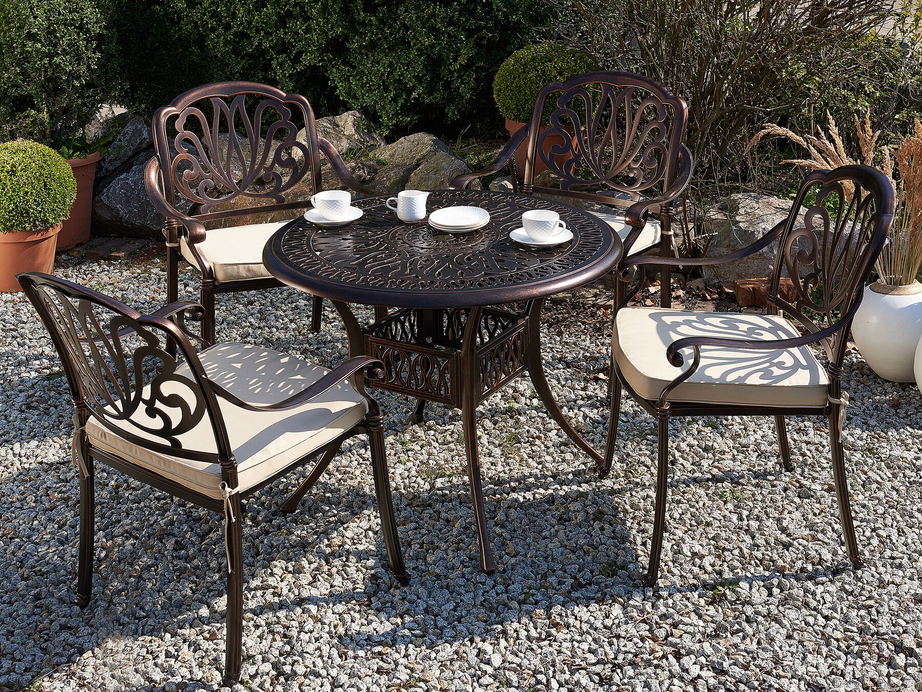 Mesa de jardín marrón oscuro ø 90 cm ANCONA Beliani.es