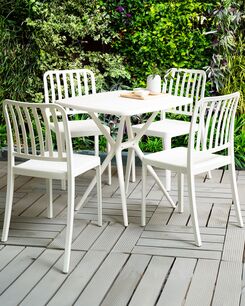 Valkoinen puutarhatuoli 4 kpl SERSALE Valkoinen puutarhatuoli 4 kpl SERSALE