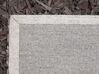 Kožený shaggy koberec 140 x 200 cm hnědý MUT_220588