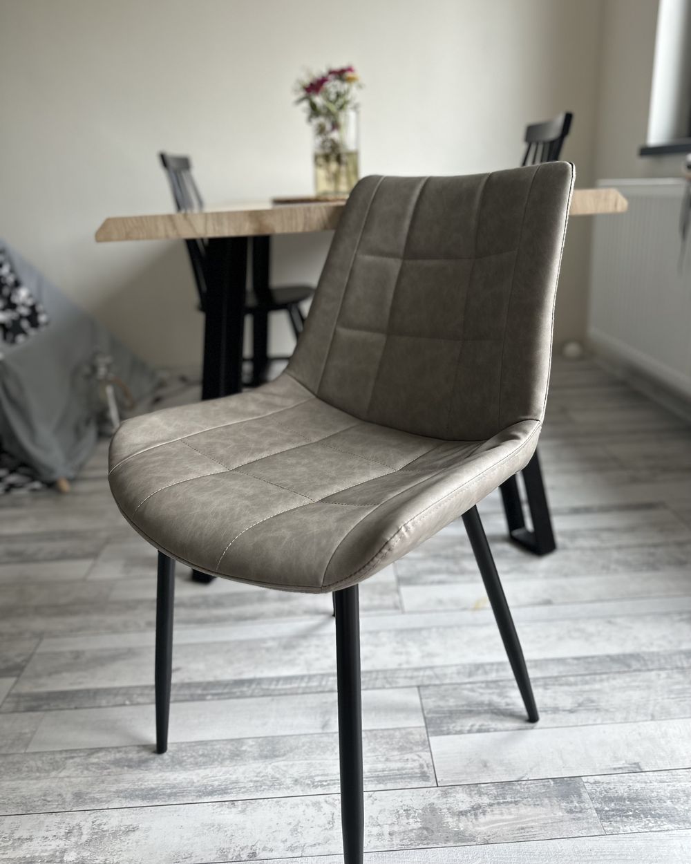 Leather dining chairs with arms deals