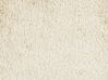 Coussin en fausse fourrure beige clair 45 x 45 cm PILEA_839911