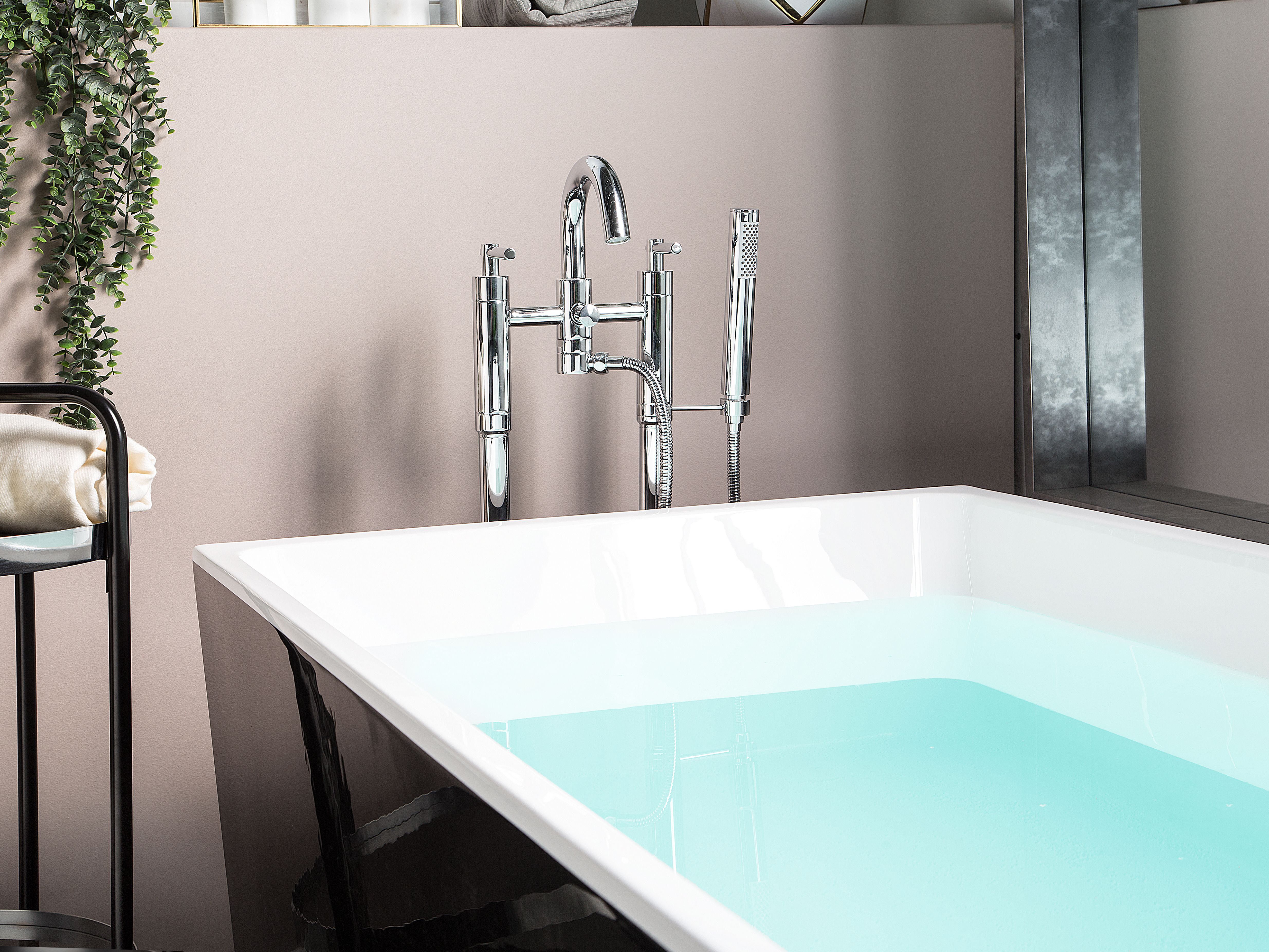 Wanna wolnostojąca czarna RIOS