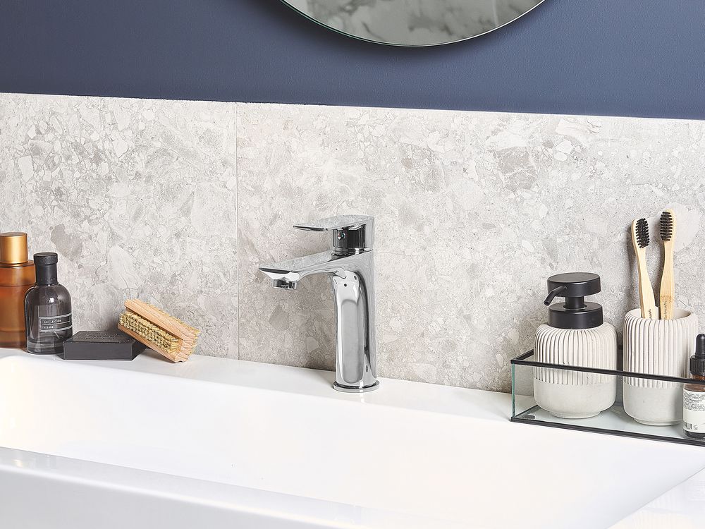 Wash basin on sale tap price