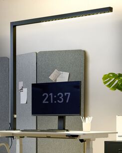 LED-pöytävalaisin alumiini musta VOLANS LED-pöytävalaisin alumiini musta VOLANS