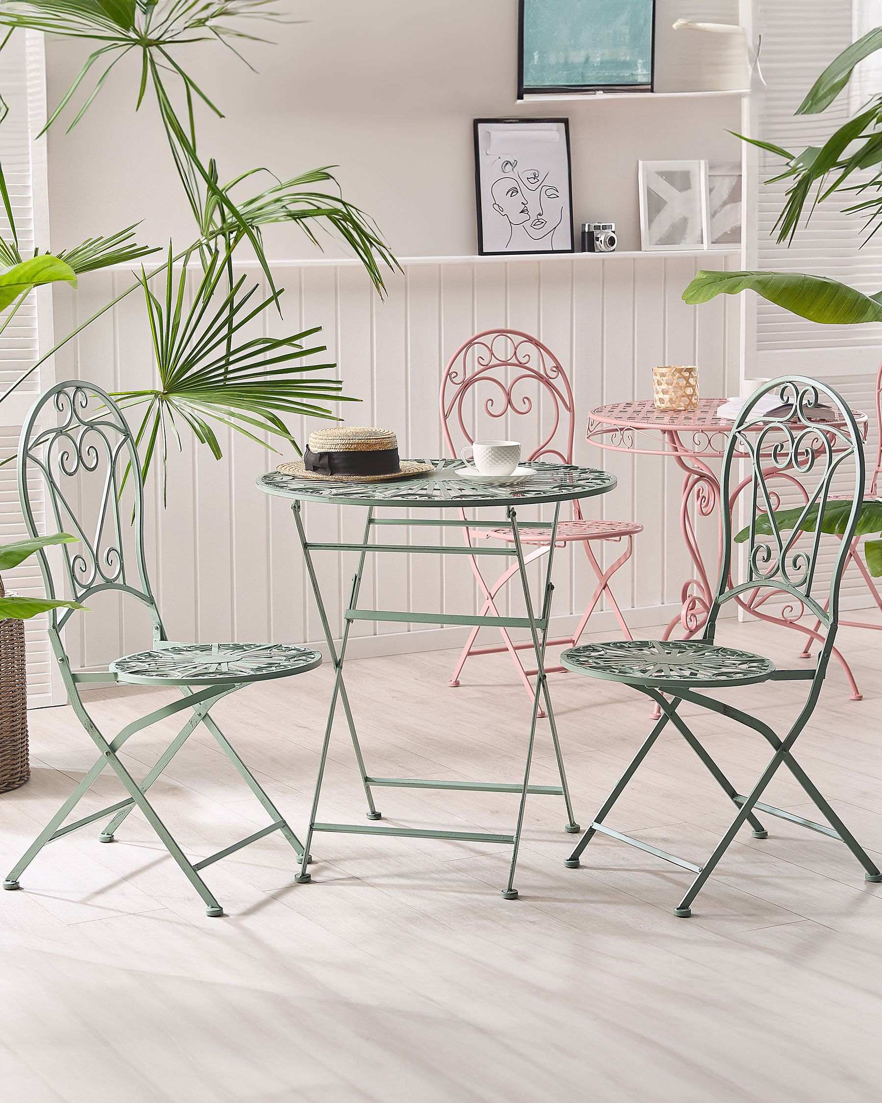 Gartenstuhl Metall grün 2er Set zusammenklappbar TRENTO Beliani.at