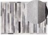 Tappeto in pelle grigio chiaro 160 x 230 cm AZAY_743056