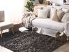Kožený shaggy koberec 140 x 200 cm hnědý MUT_220575