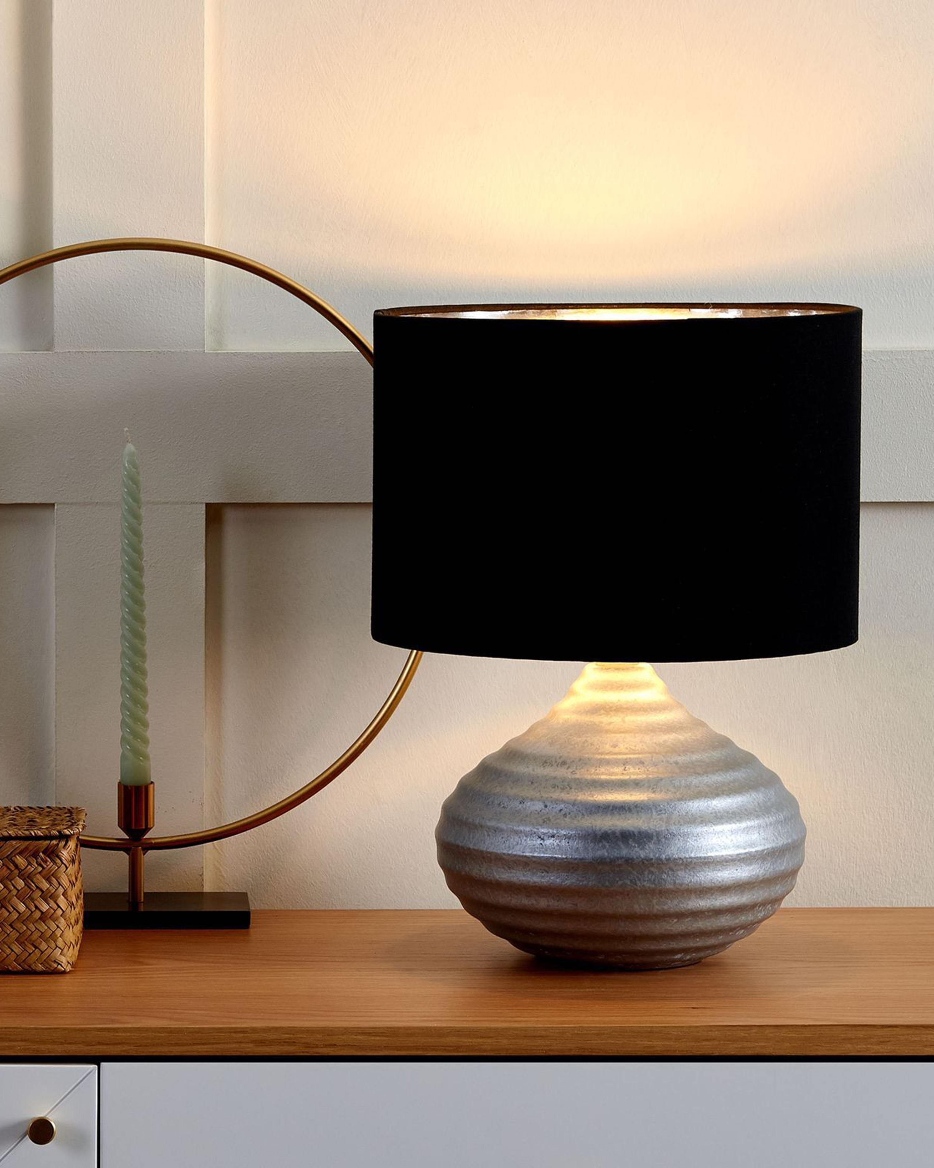 Pöytävalaisin keraaminen hopea KUBAN