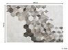 Kožený koberec 140 x 200 cm sivá/krémová biela SASON_764766