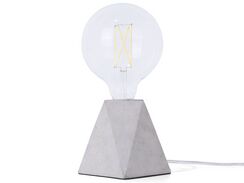 Pöytävalaisin betoni vaaleanharmaa SAJA Pöytävalaisin betoni vaaleanharmaa SAJA
