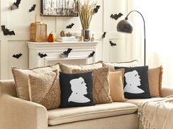 Koristetyyny sametti mustavalkoinen 45 x 45 cm 2 kpl FRANKLINIA Koristetyyny sametti mustavalkoinen 45 x 45 cm 2 kpl FRANKLINIA