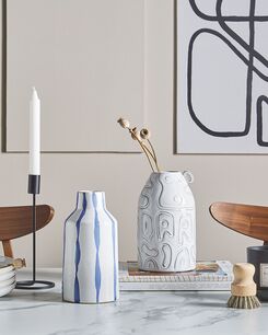 Kukkamaljakko kivitavara valkoinen/sininen 25 cm ASSUS