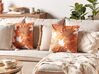 Conjunto de 2 almofadas decorativas em veludo laranja com padrão de folha 45 x 45 cm POINSETTIA_834906