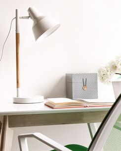 Pöytävalaisin metalli valkoinen/vaaleanruskea ALDAN Pöytävalaisin metalli valkoinen/vaaleanruskea ALDAN